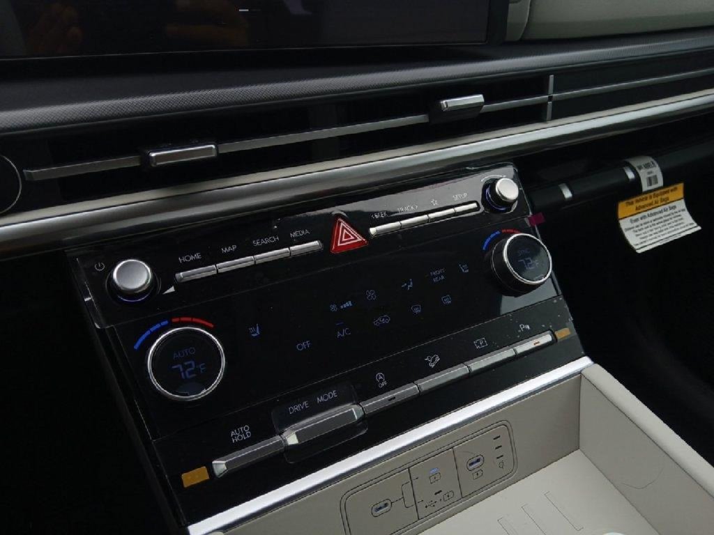 New 2026 Hyundai Santa Fe SEL FWD image 22