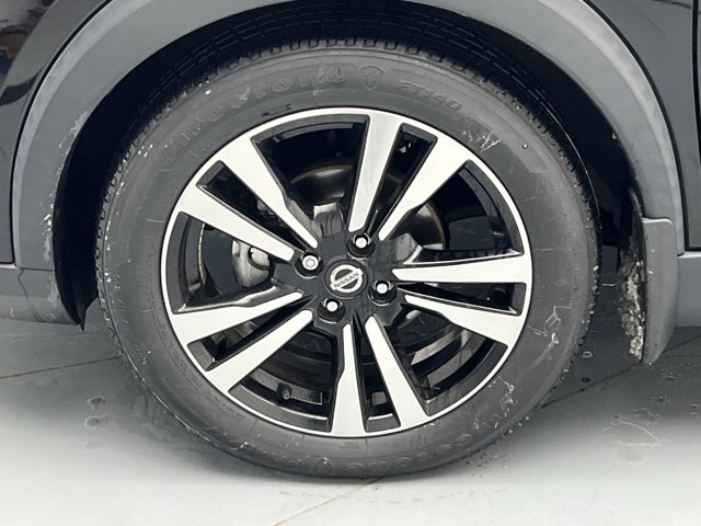 Used 2020 Nissan Kicks SR w/ SR Premium Package FWD image 21