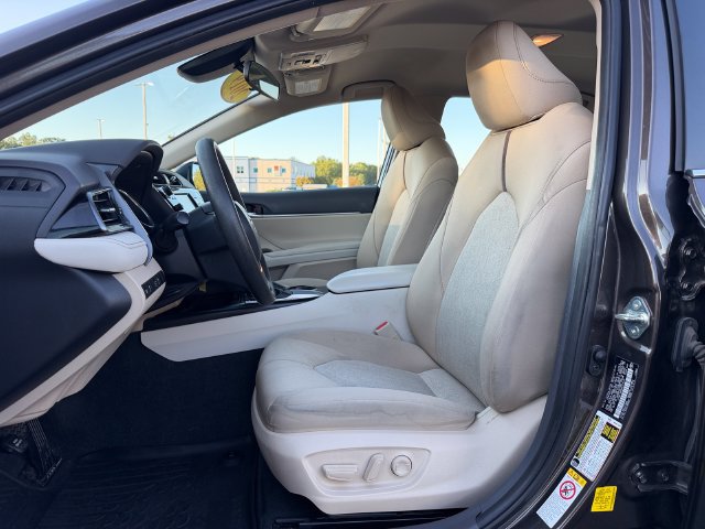 Certified 2019 Toyota Camry LE FWD image 14