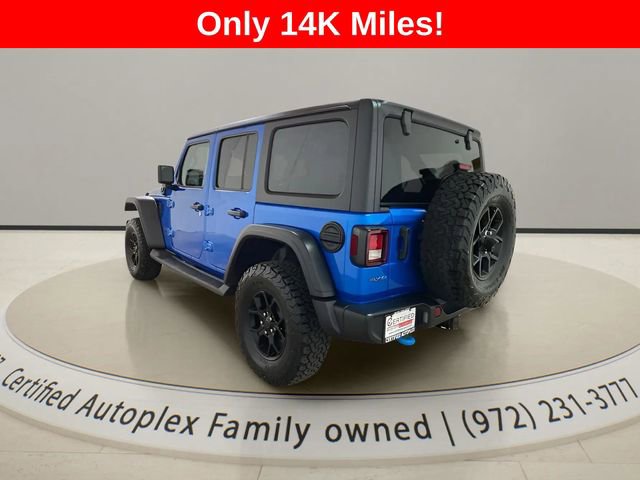 Used 2024 Jeep Wrangler Unlimited AWD/4WD image 3