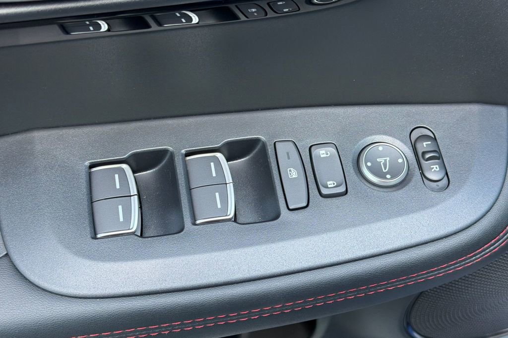 Used 2025 Acura ADX A-Spec image 12