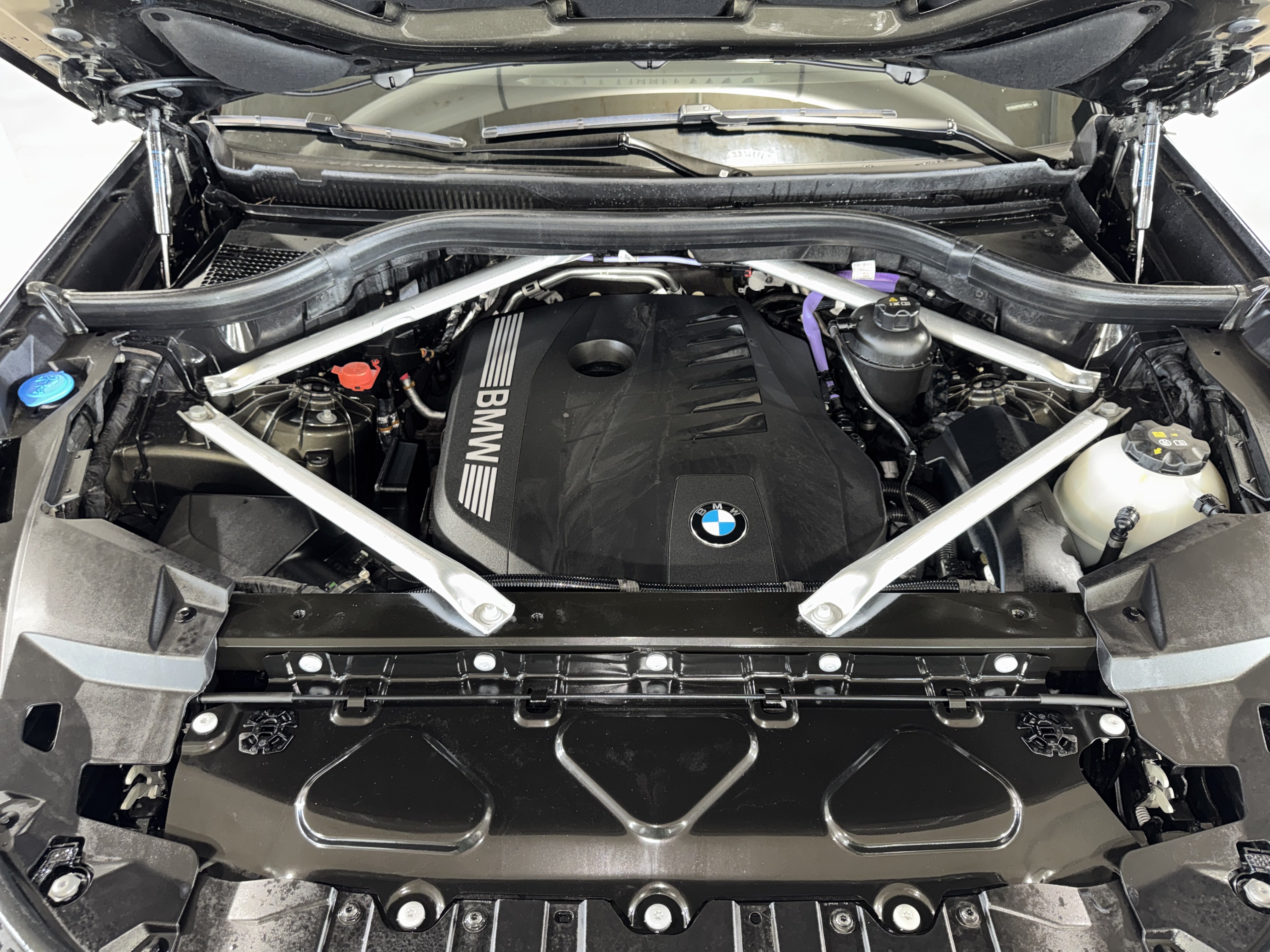 Used 2026 BMW X5 sDrive40i w/ M Sport Package RWD image 35