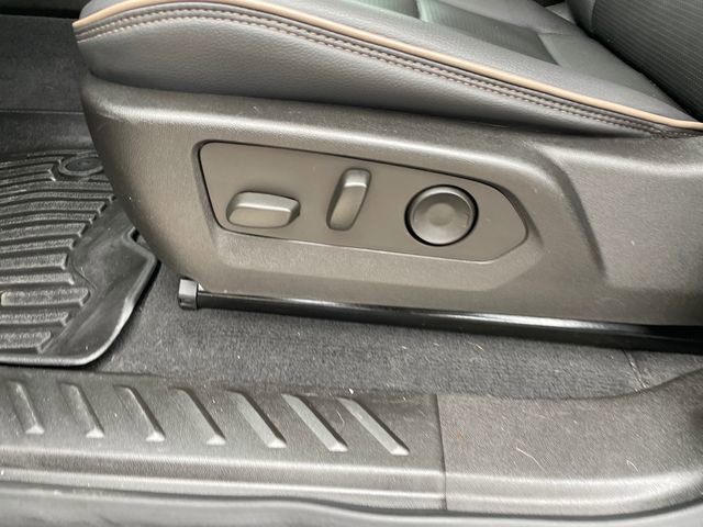 Used 2024 GMC Canyon Denali AWD/4WD image 41