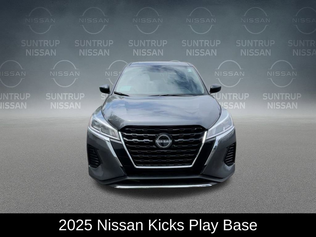 Used 2025 Nissan Kicks Play S image 3
