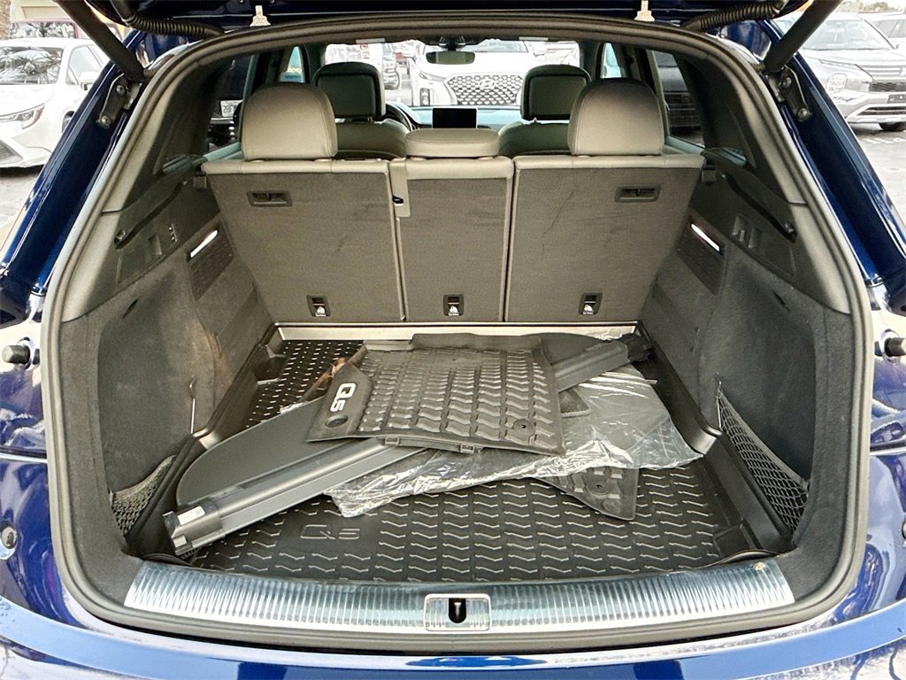 Used 2018 Audi SQ5 Premium Plus image 30