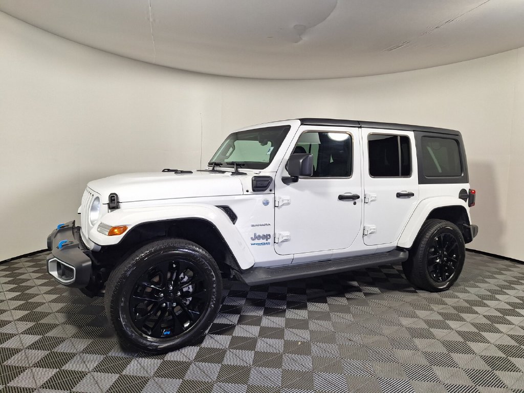 Used 2022 Jeep Wrangler Unlimited Sahara w/ Cold Weather Group AWD/4WD image 1