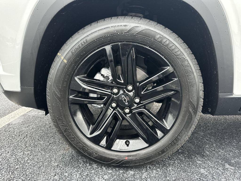 New 2026 Chevrolet Trax ACTIV w/ Driver Confidence Package FWD image 16