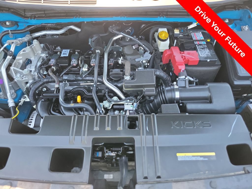 Certified 2025 Nissan Kicks SR FWD image 33