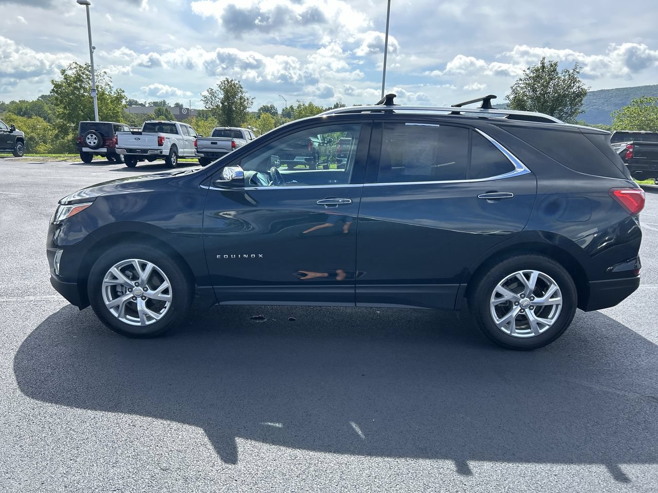 Used 2020 Chevrolet Equinox Premier AWD/4WD image 4