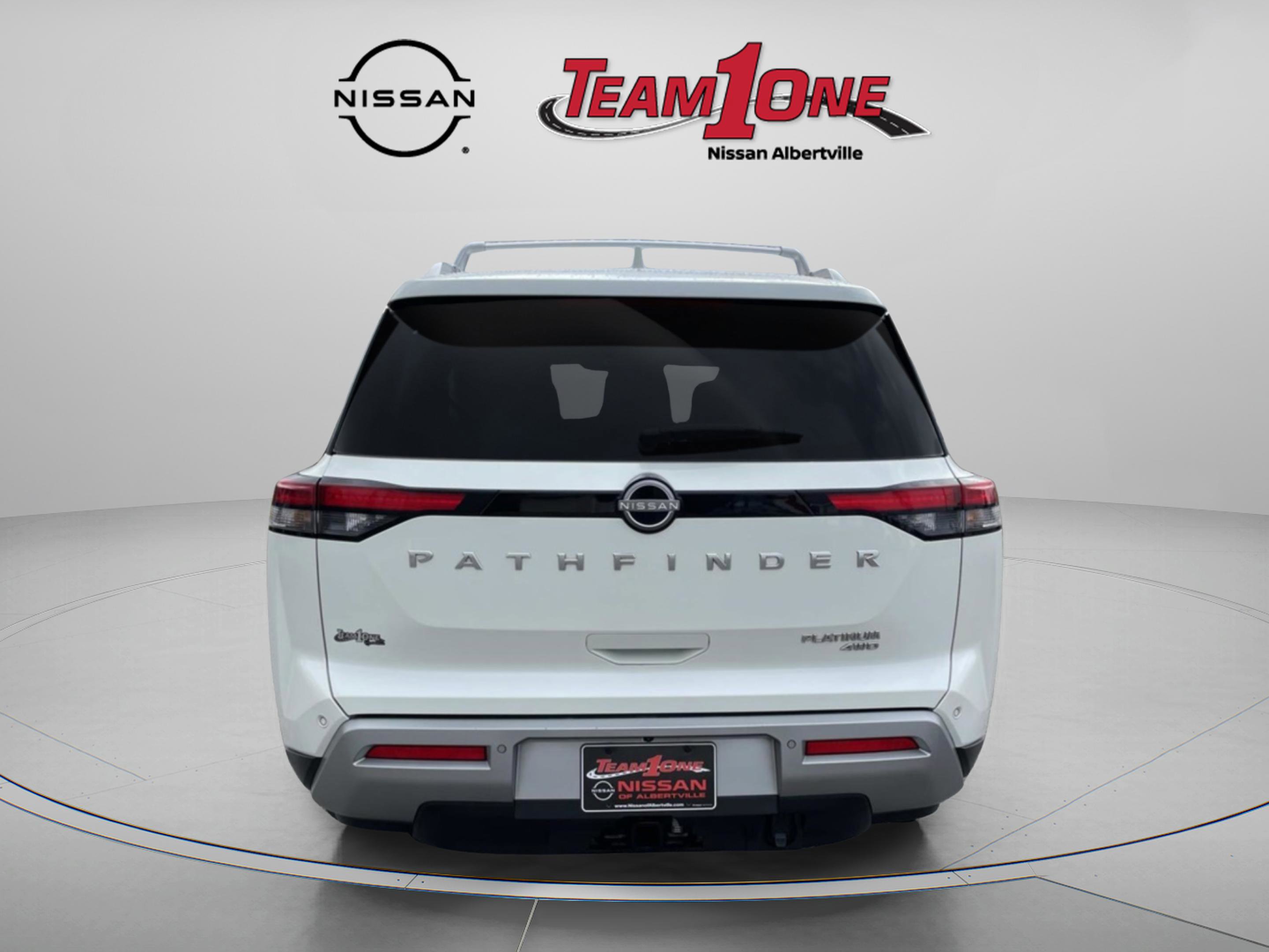 Used 2024 Nissan Pathfinder Platinum w/ Cargo Package image 6