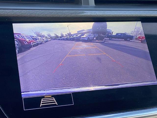 Used 2020 Buick Encore GX Essence w/ Experience Buick Package image 11