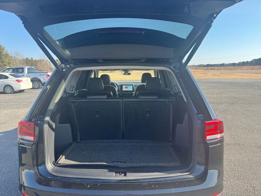 Used 2024 Volkswagen Atlas Peak Edition SEL image 17