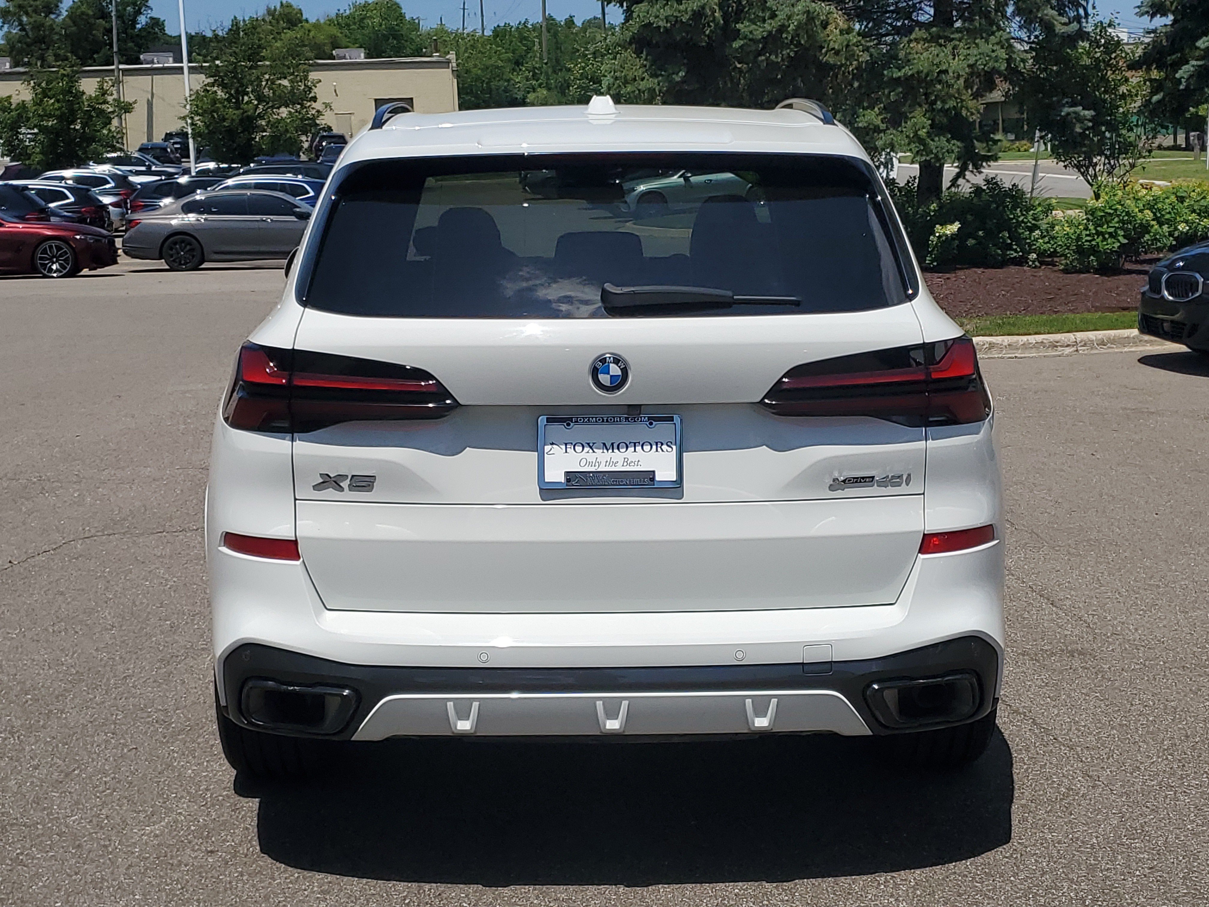 Used 2024 BMW X5 xDrive40i w/ M Sport Package AWD/4WD image 5