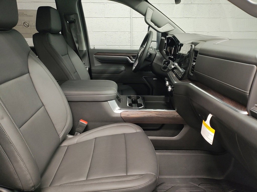 New 2026 GMC Sierra 2500 SLT image 7