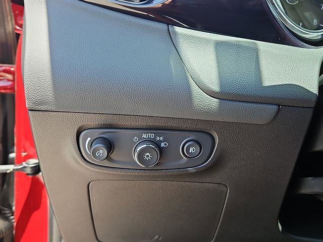 Used 2023 Buick Encore GX Essence w/ Experience Buick Package FWD image 19