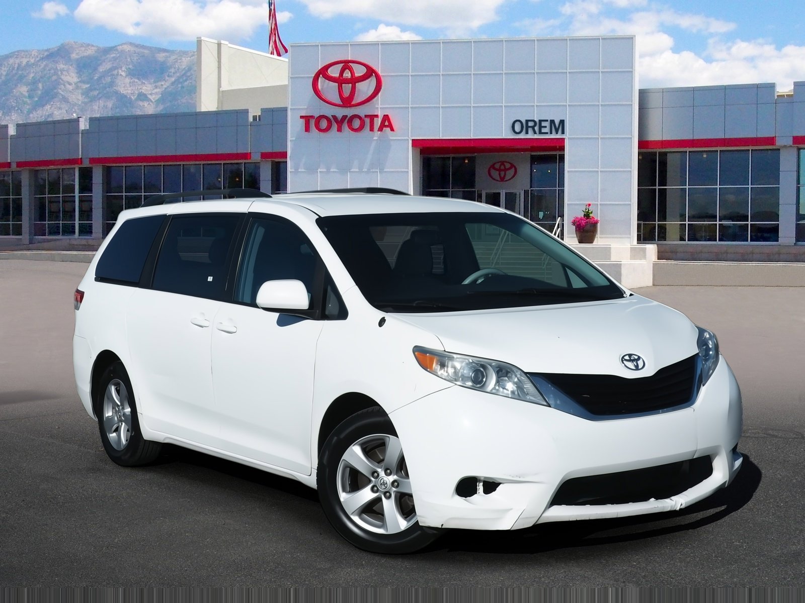 Used 2011 Toyota Sienna LE