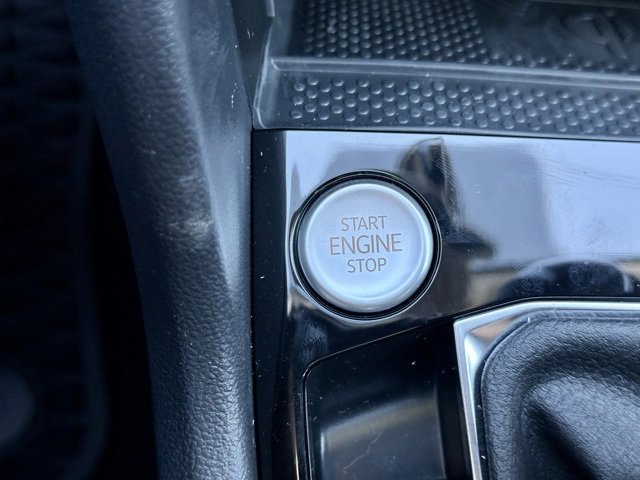 New 2024 Volkswagen Taos SE image 24