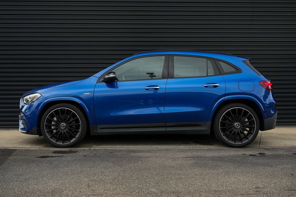 Used 2024 Mercedes-Benz GLA 35 AMG 4MATIC image 2