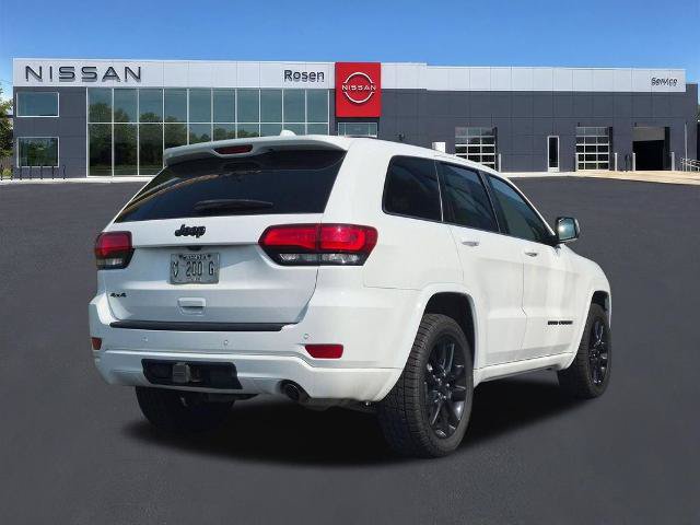 Used 2020 Jeep Grand Cherokee Altitude AWD/4WD image 3