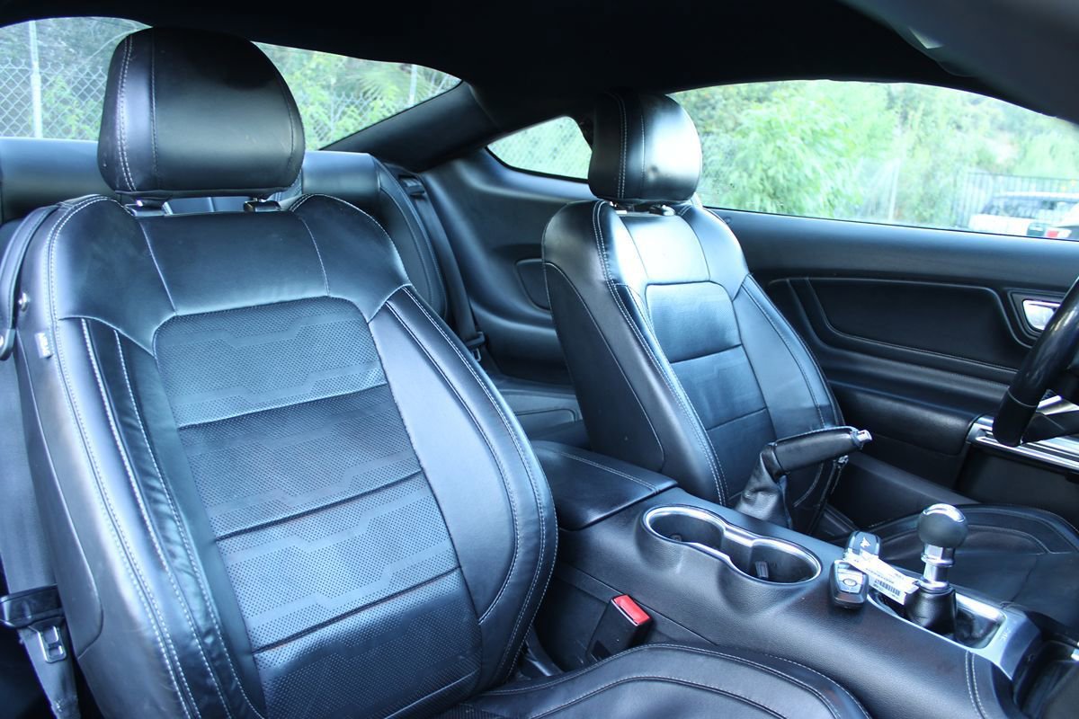 Used 2021 Ford Mustang GT Premium w/ GT Performance Package RWD image 23