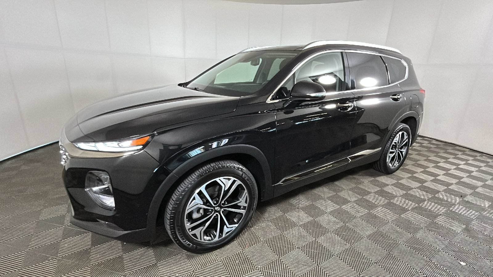 Used 2019 Hyundai Santa Fe AWD image 8