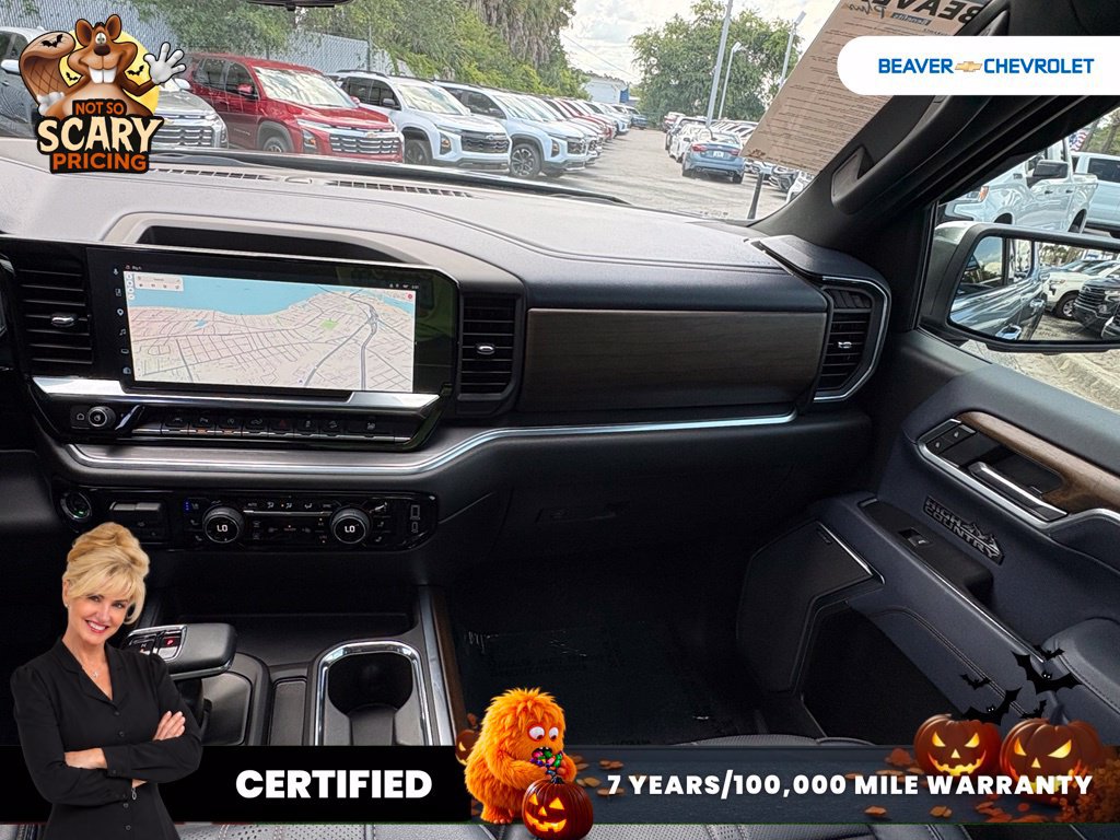 Used 2025 Chevrolet Silverado 1500 High Country w/ Technology Package AWD/4WD image 17