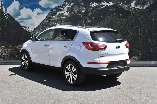 Used 2011 Kia Sportage EX w/ Premium Pkg w/Leather Seats FWD image 9