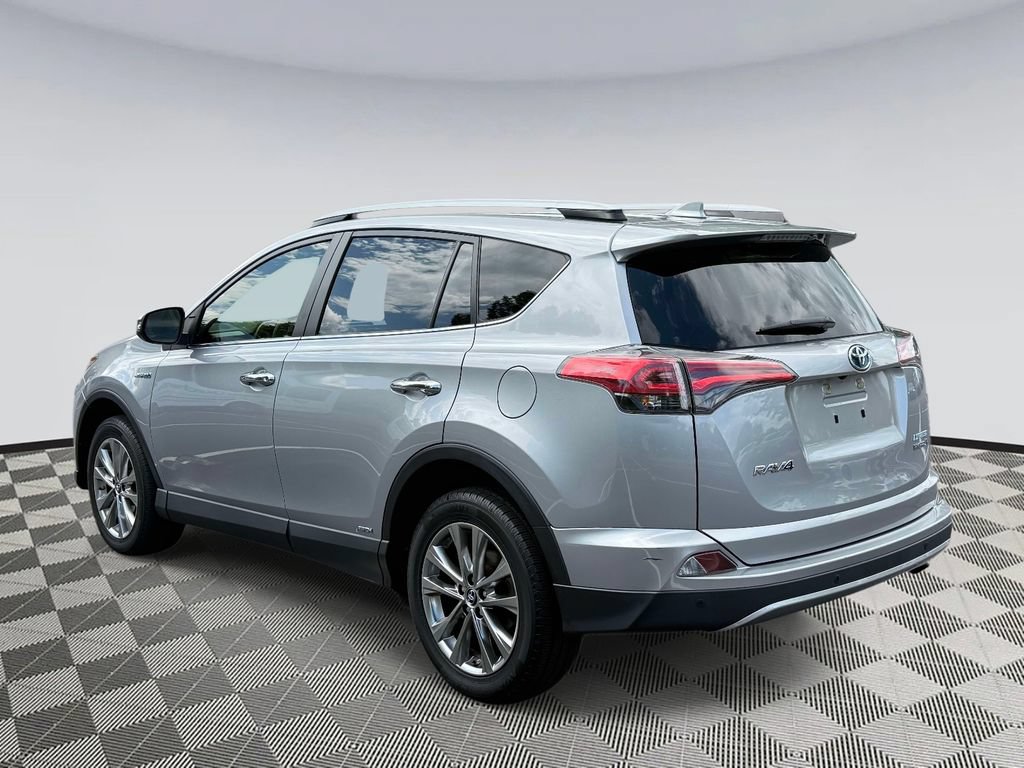 Used 2017 Toyota RAV4 Limited AWD/4WD image 4
