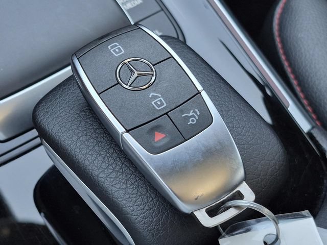 Certified 2022 Mercedes-Benz GLB 250 image 35