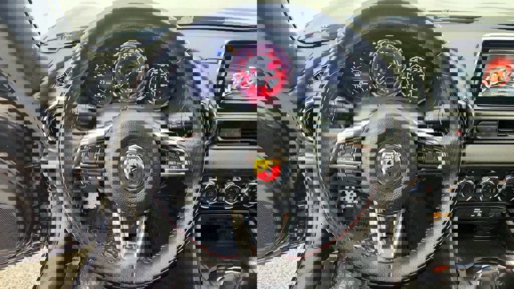 Used 2020 FIAT 124 Spider Abarth w/ Convenience Group image 14