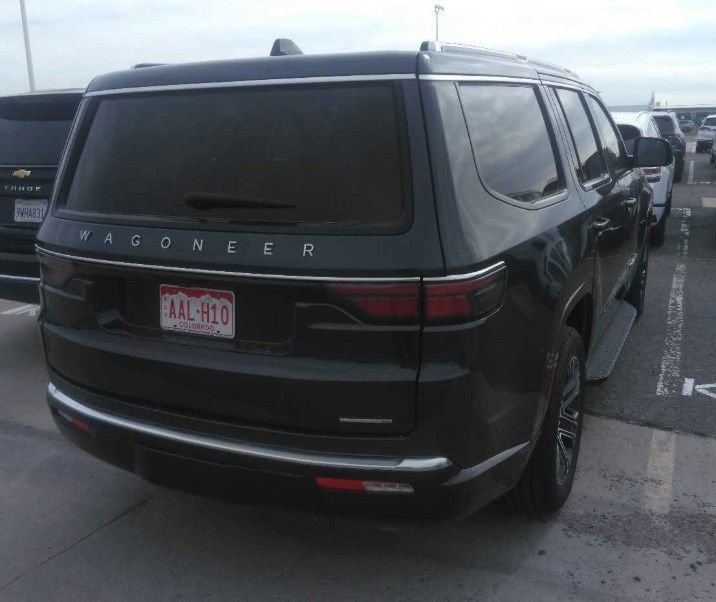 Used 2024 Jeep Wagoneer Series II w/ Flexible Seating Group AWD/4WD image 4