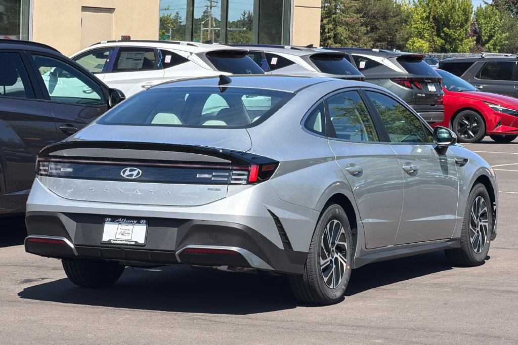 New 2026 Hyundai Sonata Blue FWD image 4