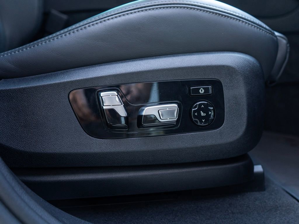 Used 2024 BMW X6 M Competition image 36