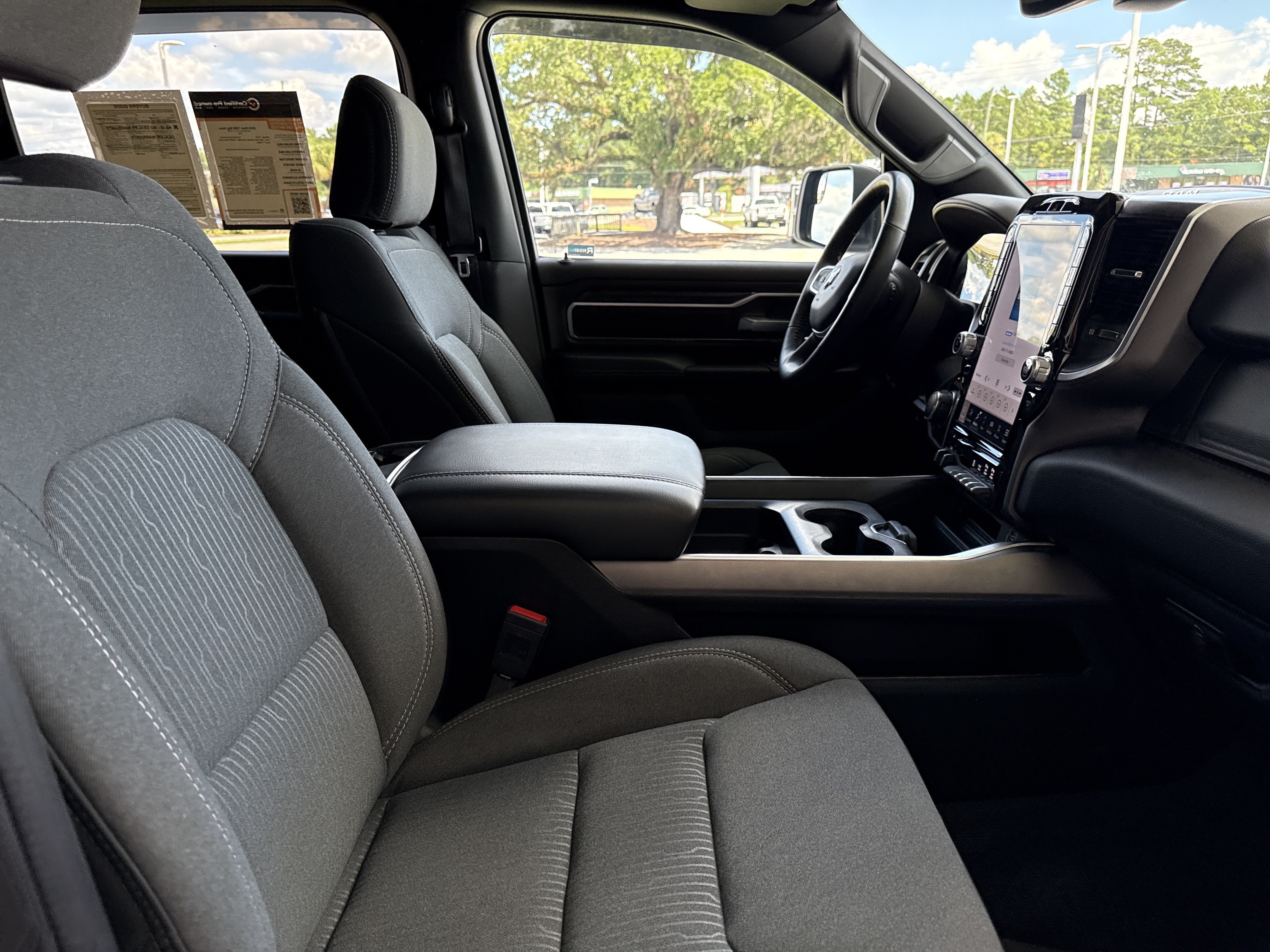 Used 2024 RAM 1500 Big Horn AWD/4WD image 31