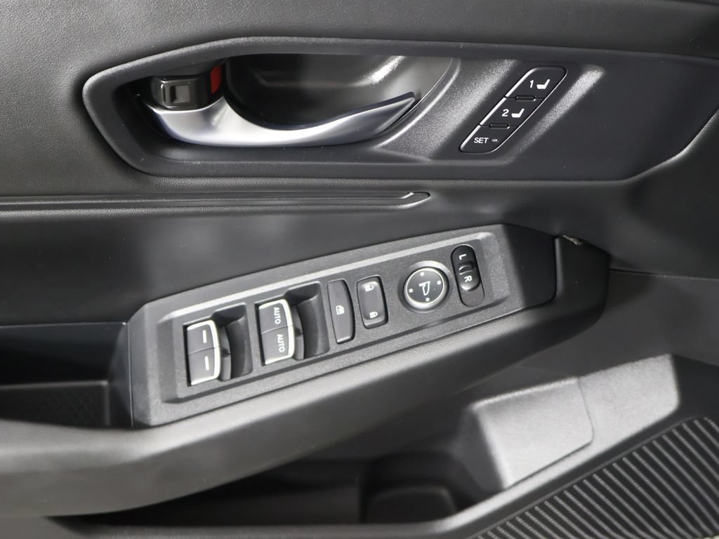 Used 2025 Honda Accord EX-L image 33