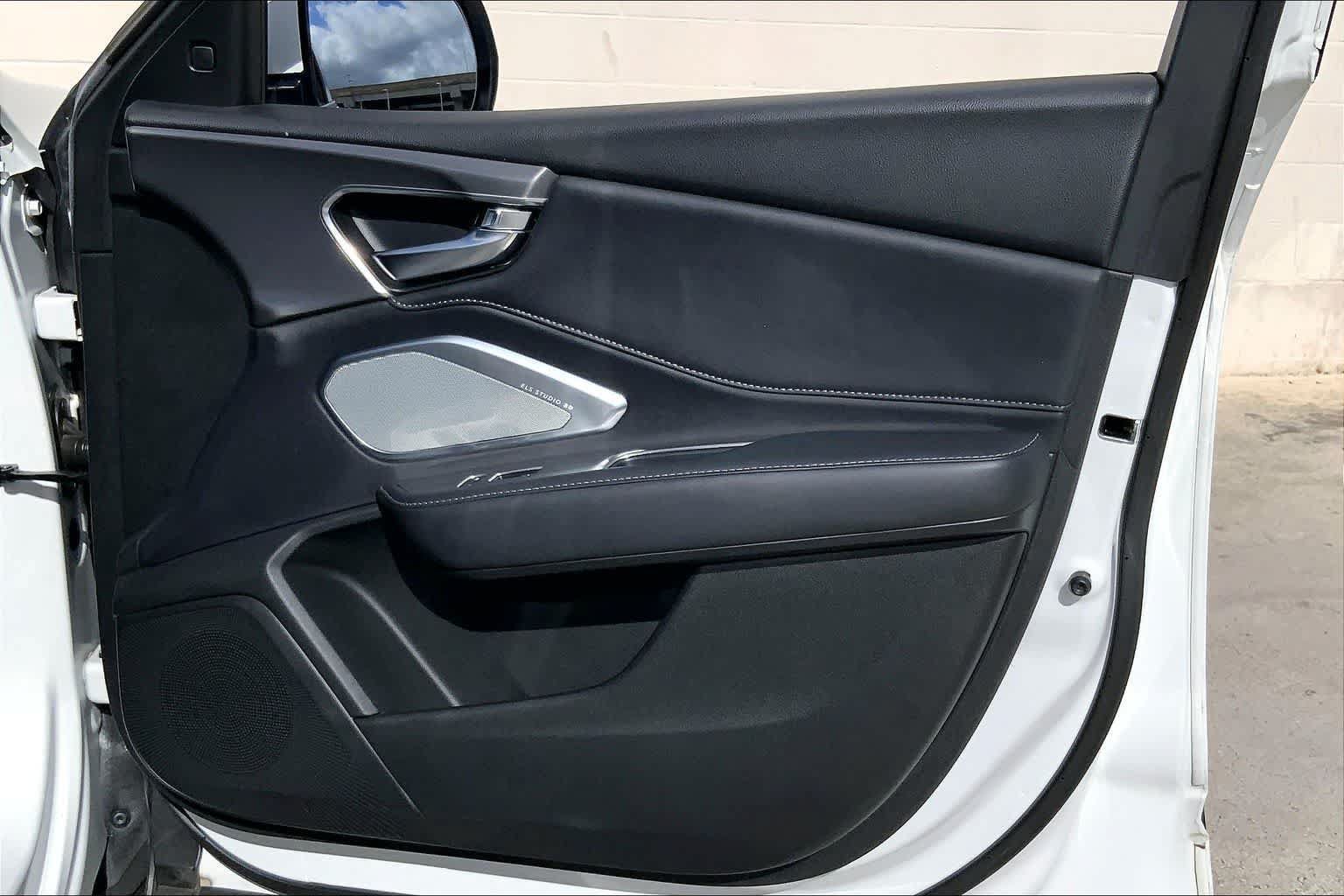 Used 2020 Acura RDX w/ Advance Package FWD image 28