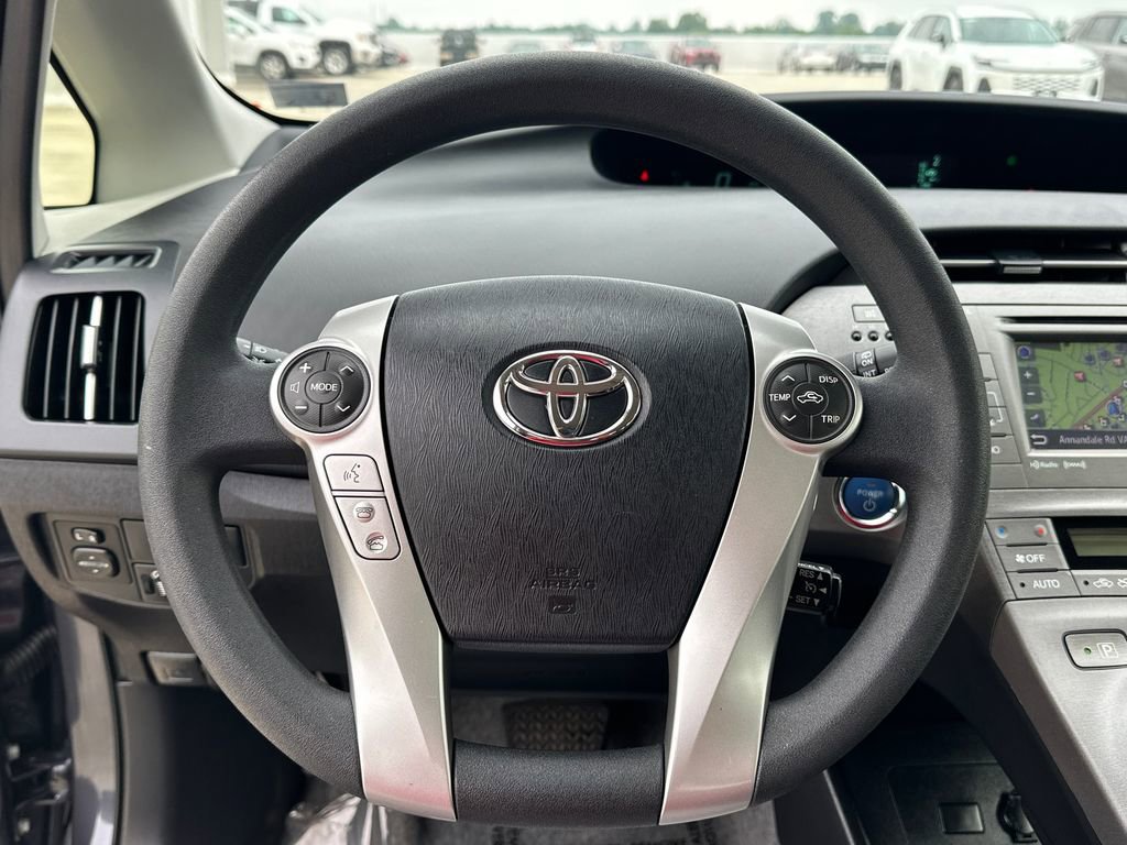 Used 2013 Toyota Prius Three w/ Preferred Accessory Pkg FWD image 27