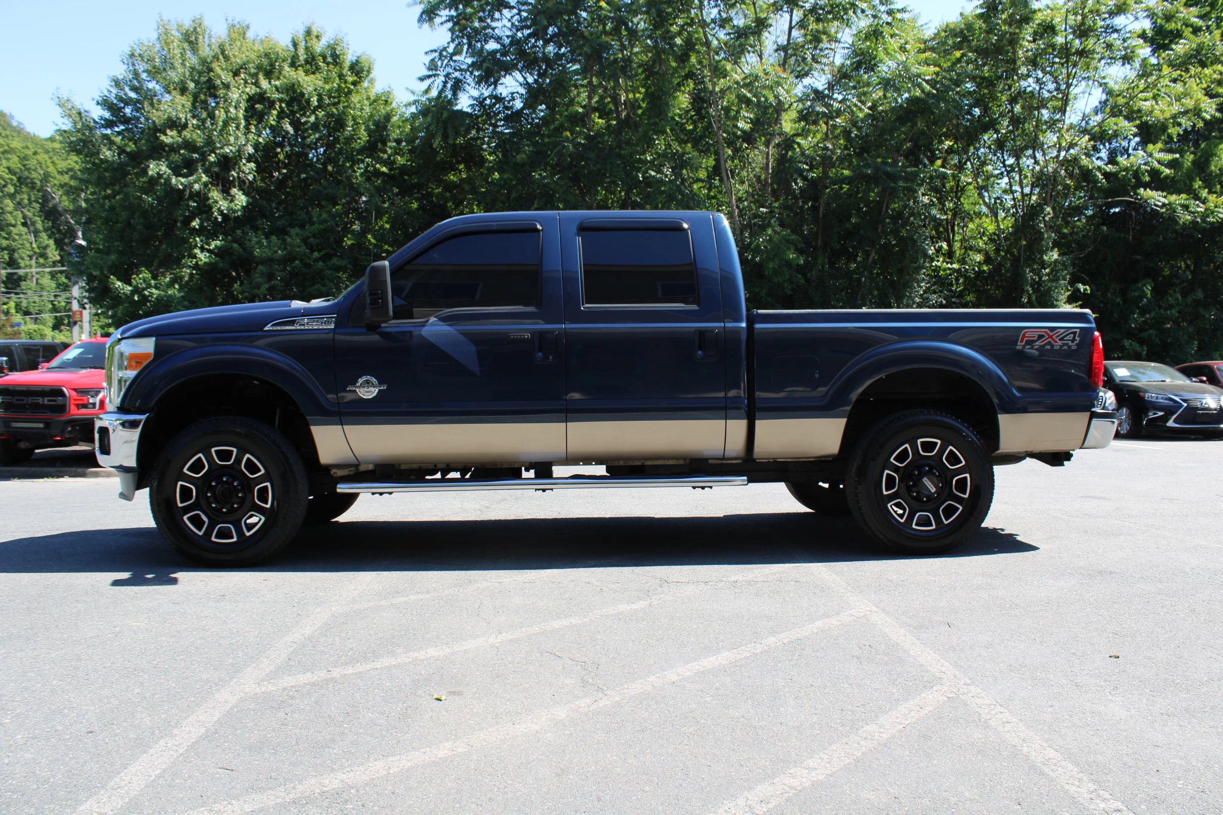 Used 2013 Ford F250 Lariat w/ Lariat Interior Pkg AWD/4WD image 29