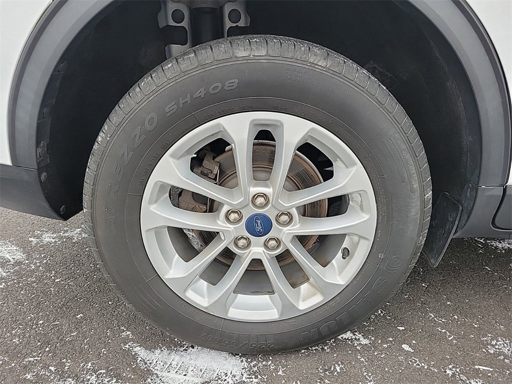 Used 2020 Ford Escape SE image 6