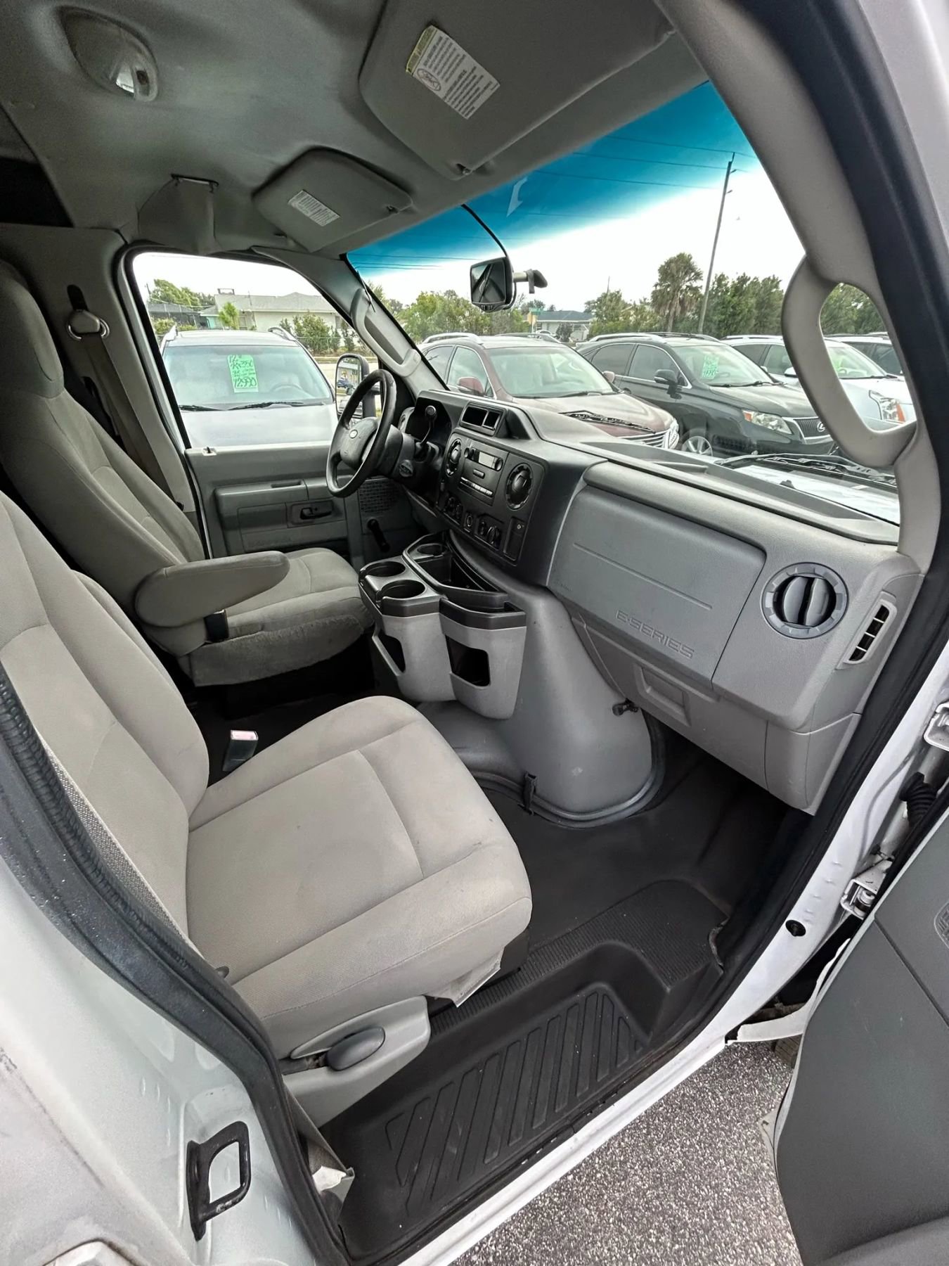 Used 2012 Ford E-150 and Econoline 150 image 21