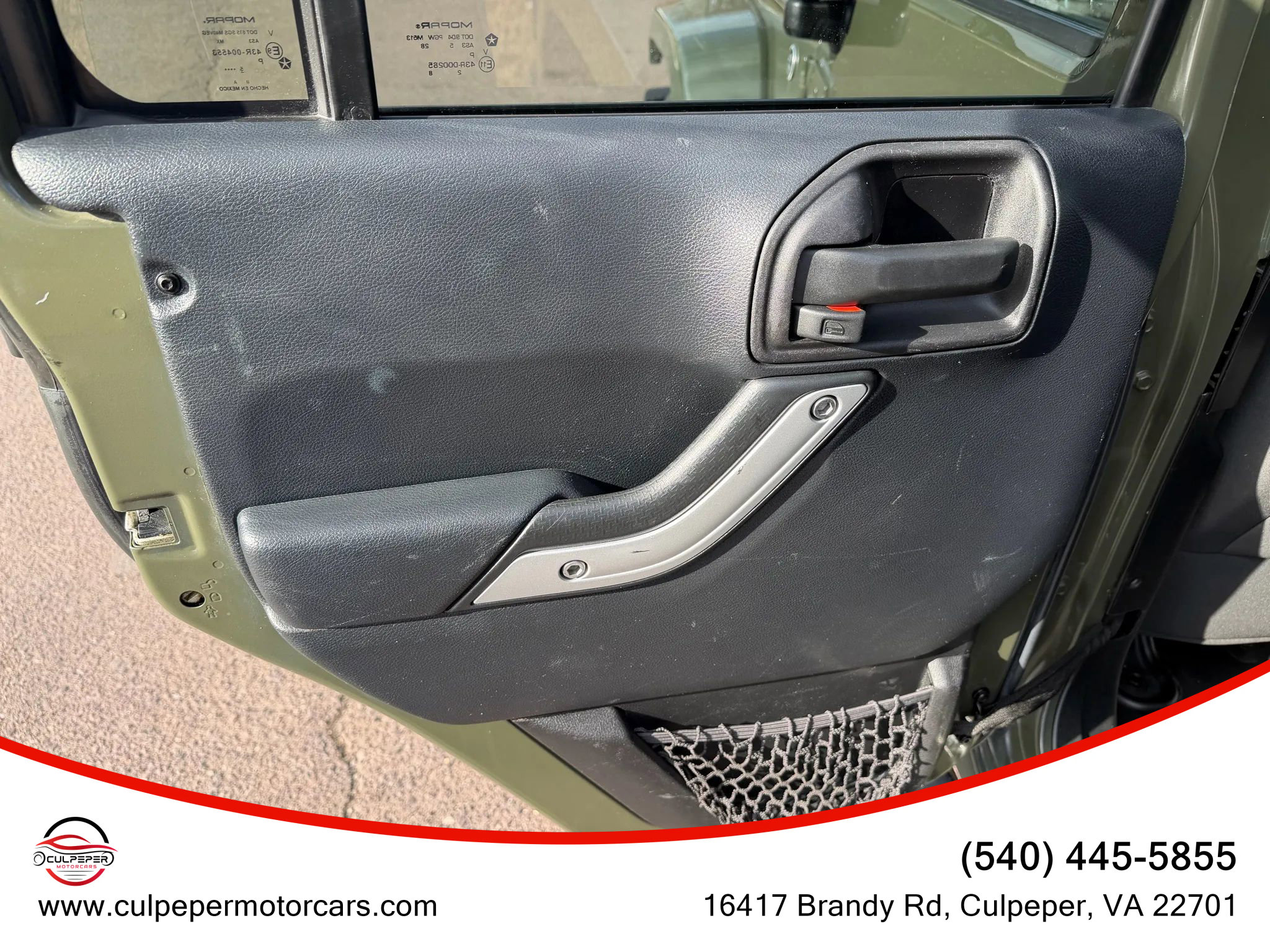 Used 2016 Jeep Wrangler Unlimited Sahara w/ Dual Top Group image 10