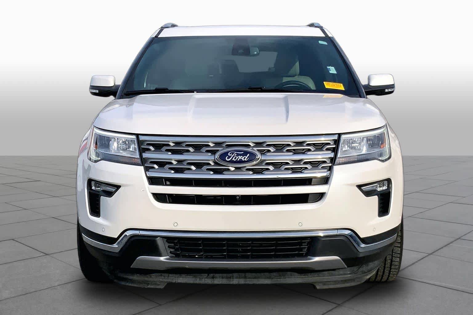 Used 2018 Ford Explorer Limited w/ Equipment Group 301A image 4