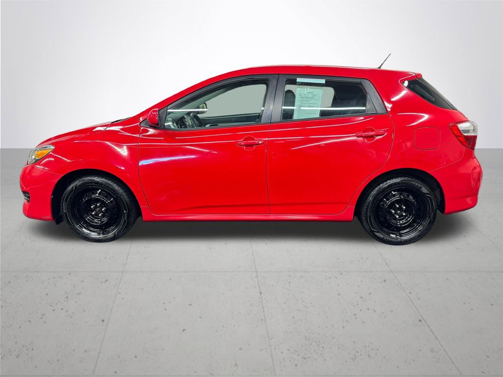 Used 2011 Toyota Matrix image 3