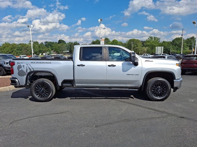 Used 2022 Chevrolet Silverado 3500 W/T image 8