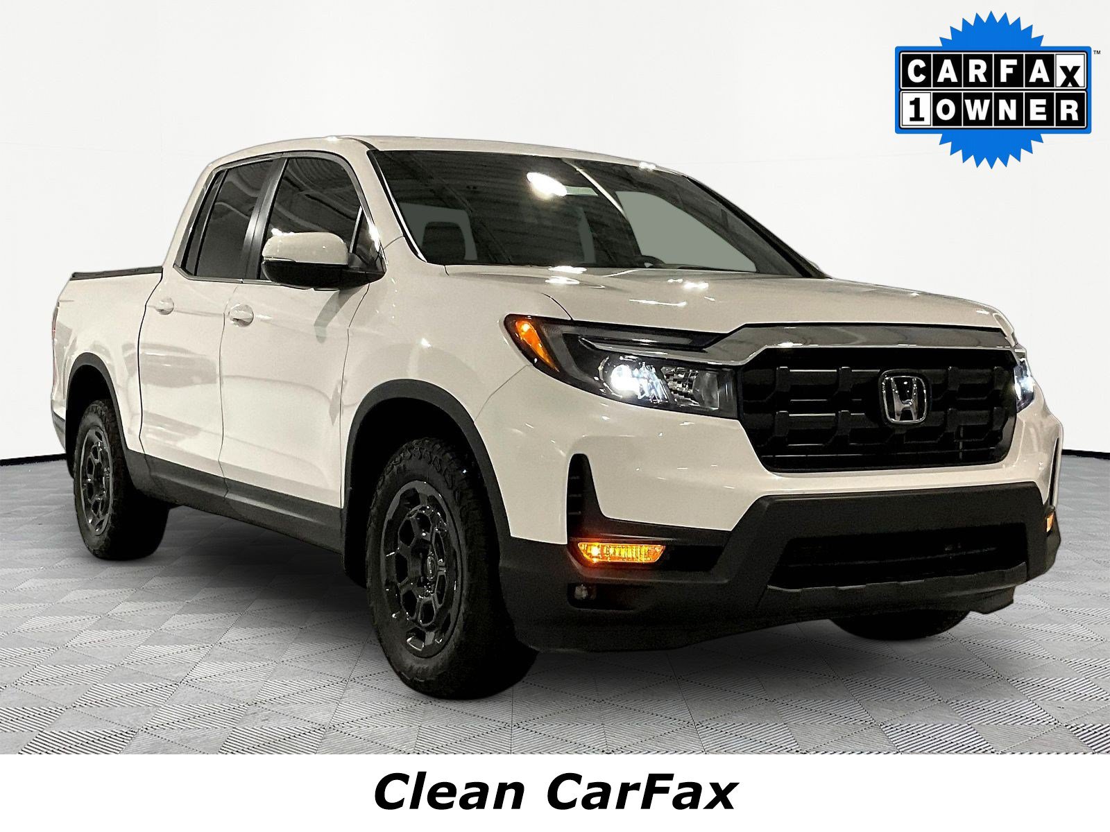 Used 2025 Honda Ridgeline RTL+ image 3