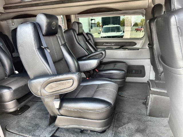 Used 2019 Ford Transit 150 148 Low Roof w/ Exterior Upgrade Package RWD image 22