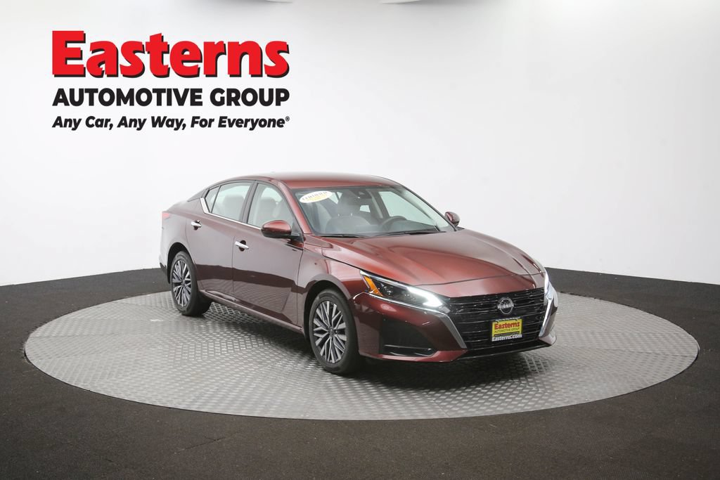 Used 2023 Nissan Altima 2.5 SV AWD/4WD image 49