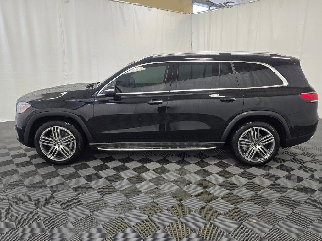 Used 2022 Mercedes-Benz GLS 450 4MATIC image 3