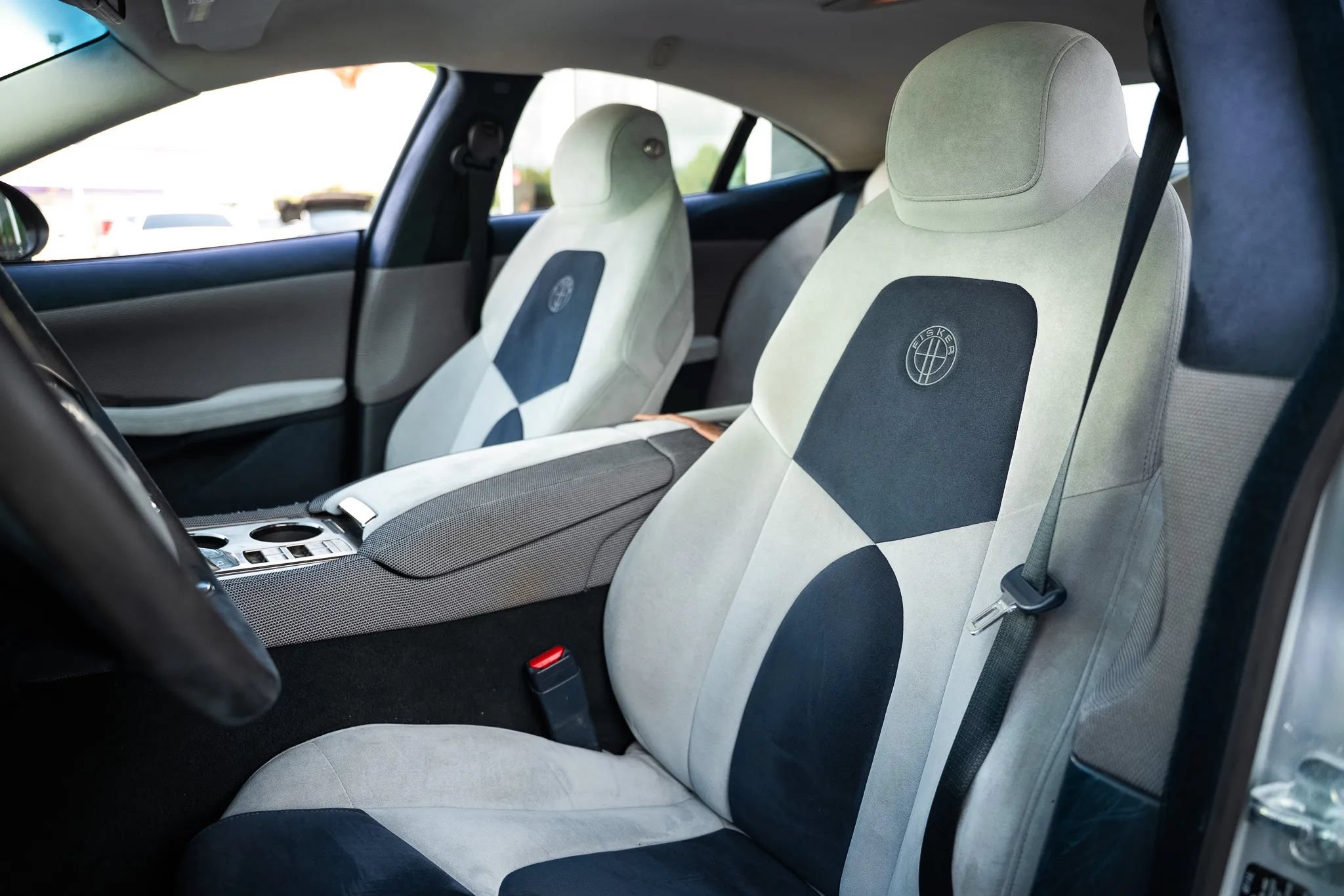 Used 2012 Fisker Karma EcoChic RWD image 14