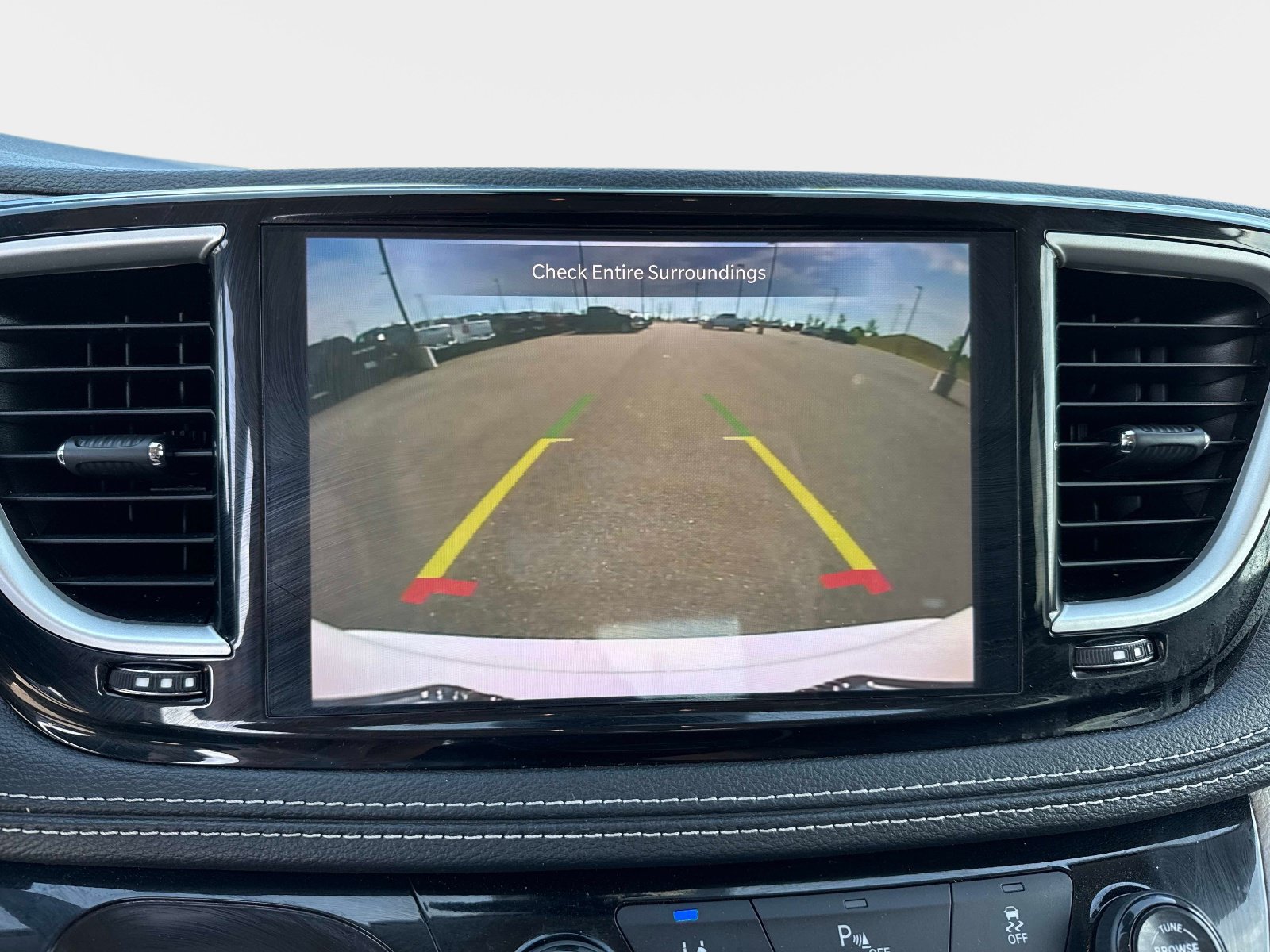 Used 2024 Chrysler Pacifica Limited FWD image 25